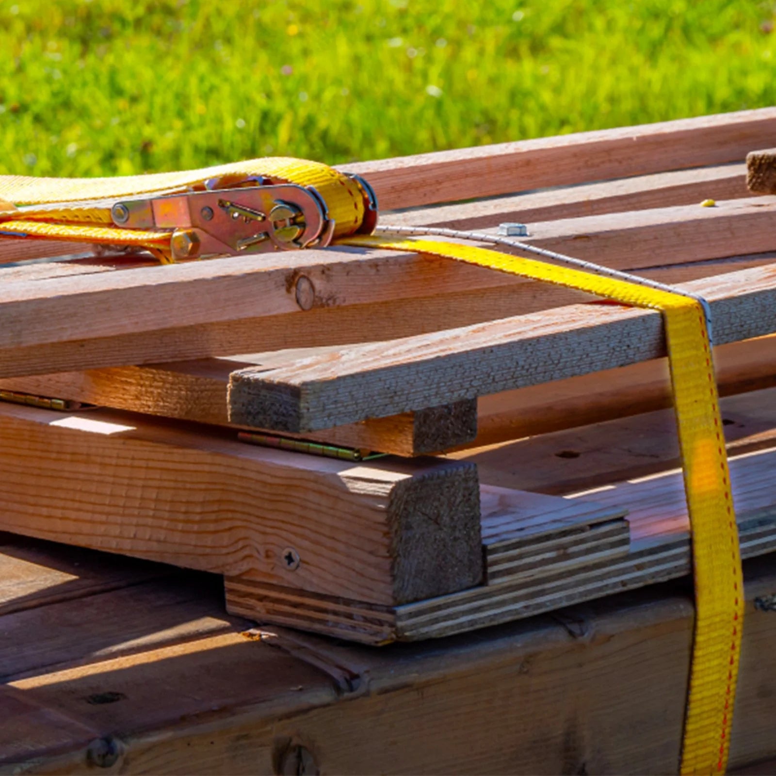 VEVOR E Track Ratchet Strap, 18PCS 2 X 15' E-Track Straps 4400 LBS Breaking Strength, with Polyester Webbing & Spring Fitting & Ratchets, Durable Tie-Downs for Motorcycles, Tire, Trailer Loads